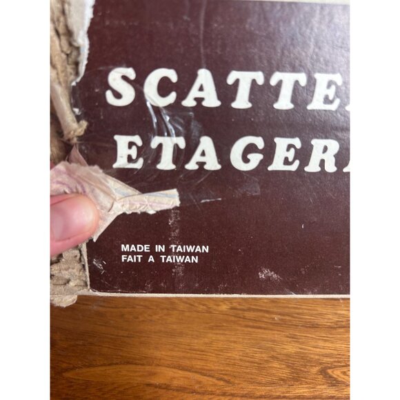 Vintage new in box shelf for minis Knick knacks crystals oils wooden - Picture 4 of 4